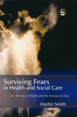 Bertrand.pt - Surviving Fears In Health And Social Care
