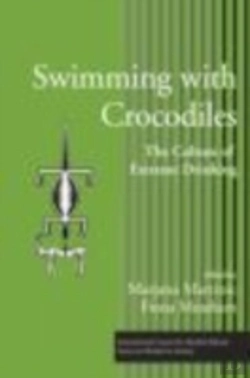 Bertrand.pt - Swimming With Crocodiles