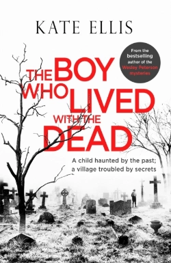 Bertrand.pt - The Boy Who Lived With The Dead