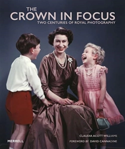 Bertrand.pt - The Crown In Focus
