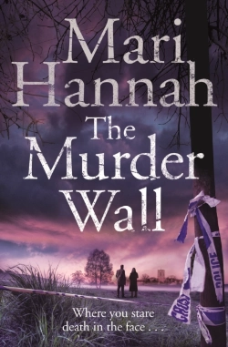 Bertrand.pt - The Murder Wall