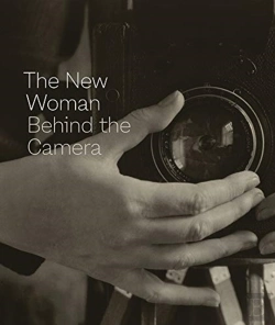 Bertrand.pt - The New Woman Behind The Camera