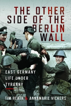 Bertrand.pt - The Other Side Of The Berlin Wall