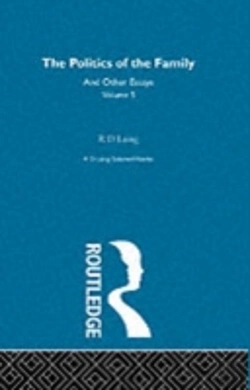 Bertrand.pt - The Politics Of The Family And Other Essays