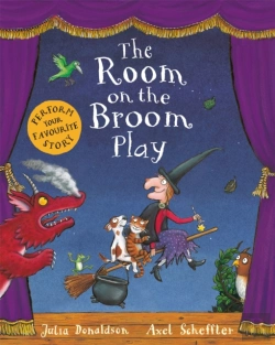 Bertrand.pt - The Room On The Broom Play