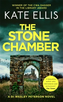 Bertrand.pt - The Stone Chamber