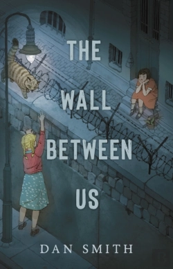 Bertrand.pt - The Wall Between Us