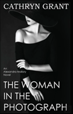 Bertrand.pt - The Woman In The Photograph
