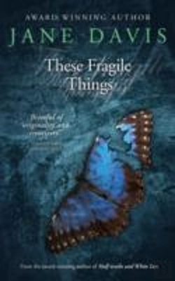 Bertrand.pt - These Fragile Things