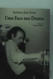 Uma Faca nos Dentes