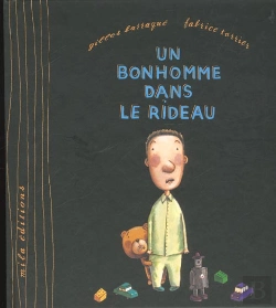 Bertrand.pt - Un Bonhomme Dans Le Rideau