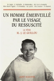 Un Homme Emerveille Par Le Visage Du Ressuscite