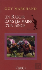 Un Rasoir Dans Les Mains D'Un Singe