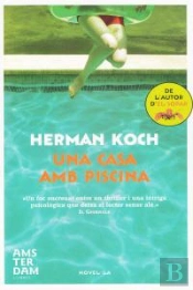 Una Casa Amb Piscina