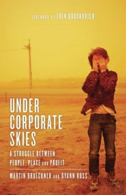 Bertrand.pt - Under Corporate Skies: A Sruggle Between People, Place And Profit