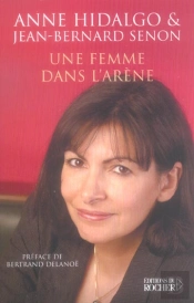 Une Femme Dans L'Arene