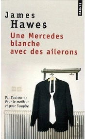 Une Mercédès Blanche Avec Des Ailerons