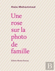 Une Rose Sur La Photo De Famille