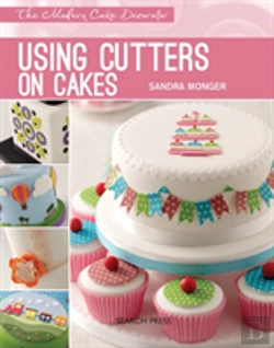 Bertrand.pt - Using Cutters On Cakes