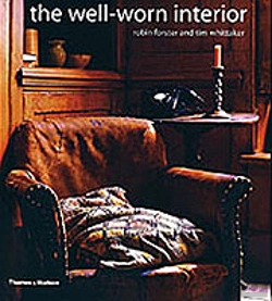 Bertrand.pt - Well-Worn Interior