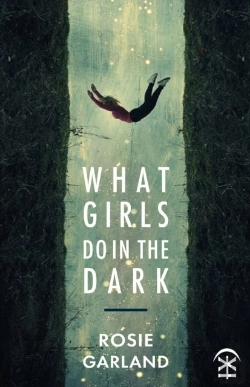 Bertrand.pt - What Girls Do In The Dark