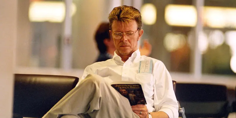 \blogue-somos-livros-david-bowie01.png