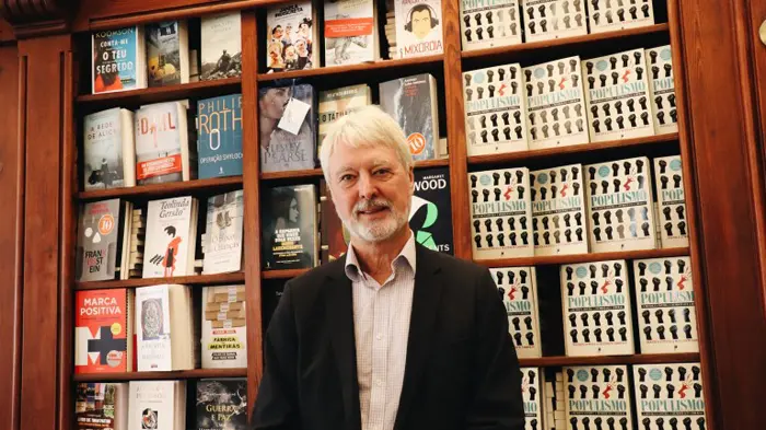 blogue-somos-livros-roger-eatwell