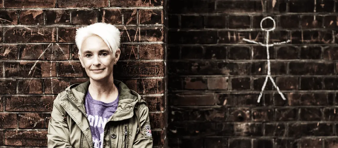 blogue-somos-livros-entrevista-c-j-tudor