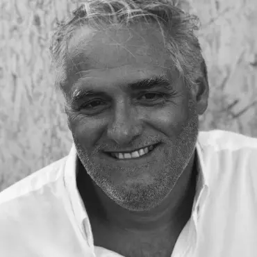 João Luís Barreto Guimarães_tile.jpg