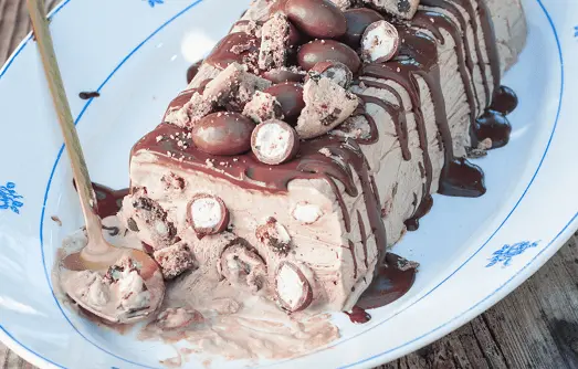 Semifrio de Chocolate Para Comer à Colher