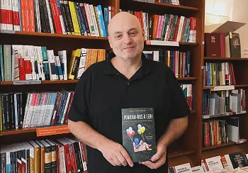 Michel Desmurget: “Não encontrei nada para combater os efeitos negativos dos ecrãs que fosse tão fundamental como a leitura”