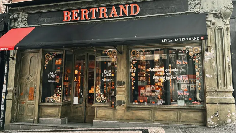 Livraria Bertrand reabre livraria histórica na Baixa do Porto